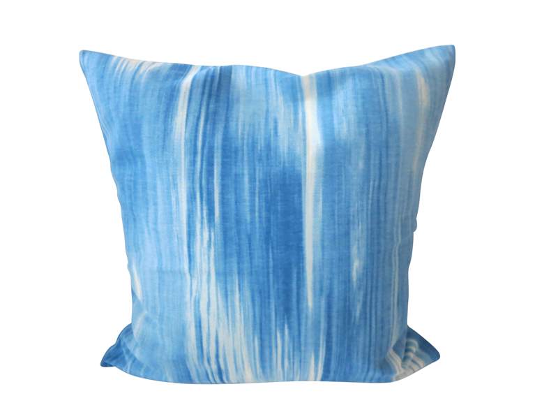 Kissenhülle IKAT Mallorquin hellblau gestreift 45x45