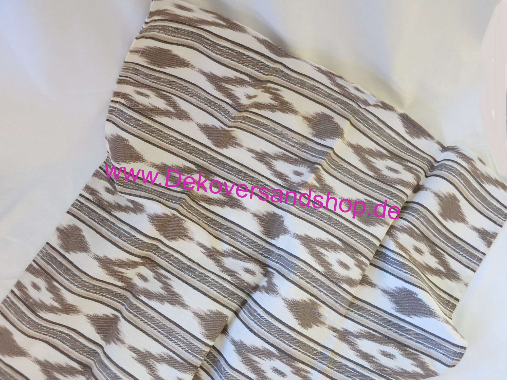 Tischdecke 80x80cm IKAT/Zungen-Muster Marron/Braun
